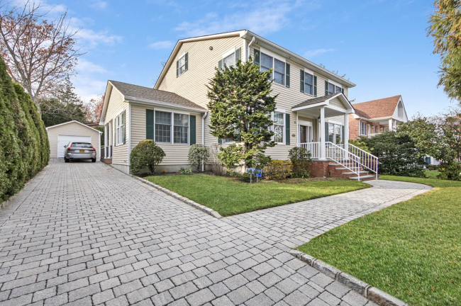 douglaston queens modern colonial house with garage